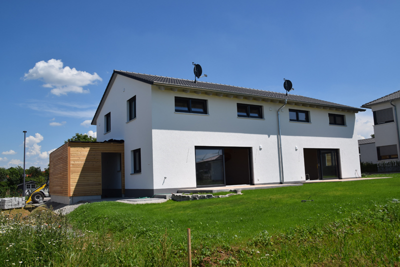 Zwei Doppelhaushälften in Uffenheim